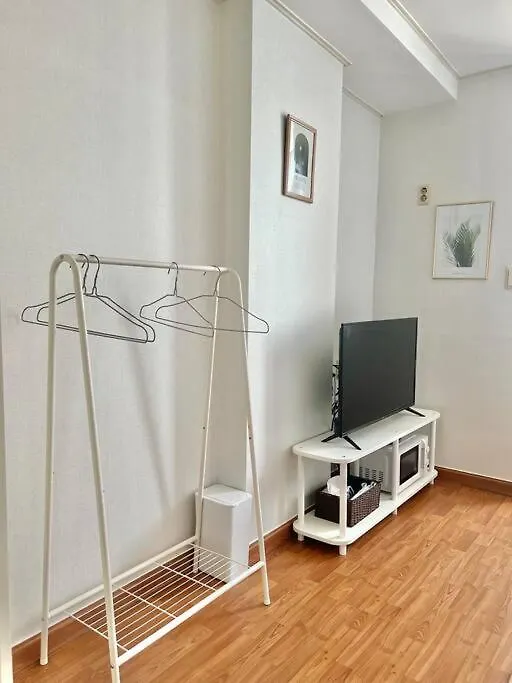 Hue House - 3Mins To Yeoksam Station Apartment Seoul South Korea